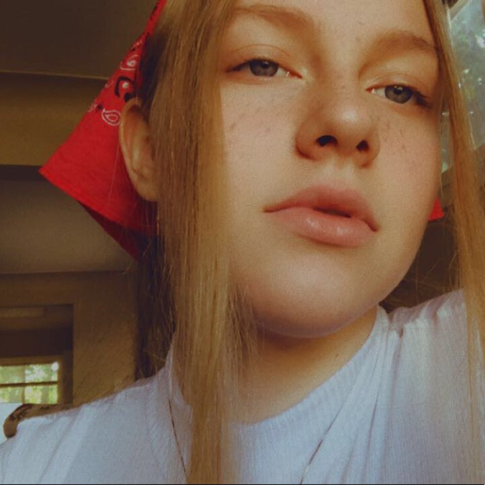 Meet your Posher, Lauren